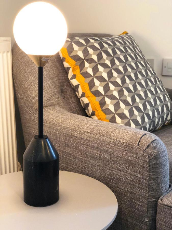 Parkside Penthouse Appartamento Yeovil Esterno foto