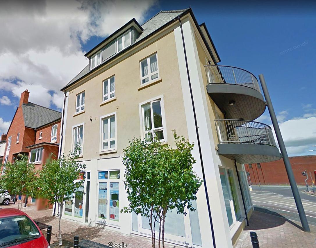 Parkside Penthouse Appartamento Yeovil Esterno foto