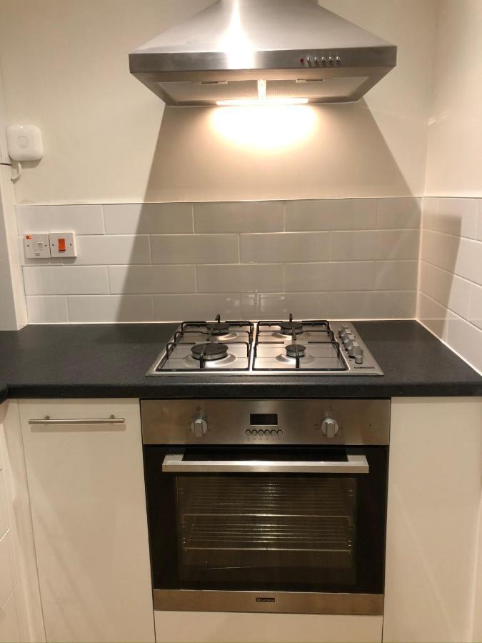 Parkside Penthouse Appartamento Yeovil Esterno foto